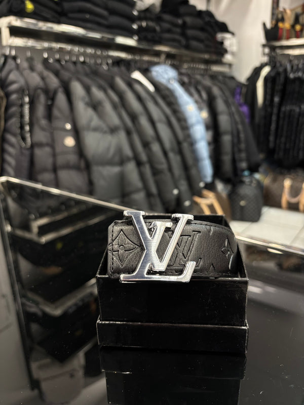Louis Vuitton black belt