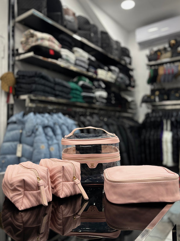 Victoria's Secret vanity pink bag