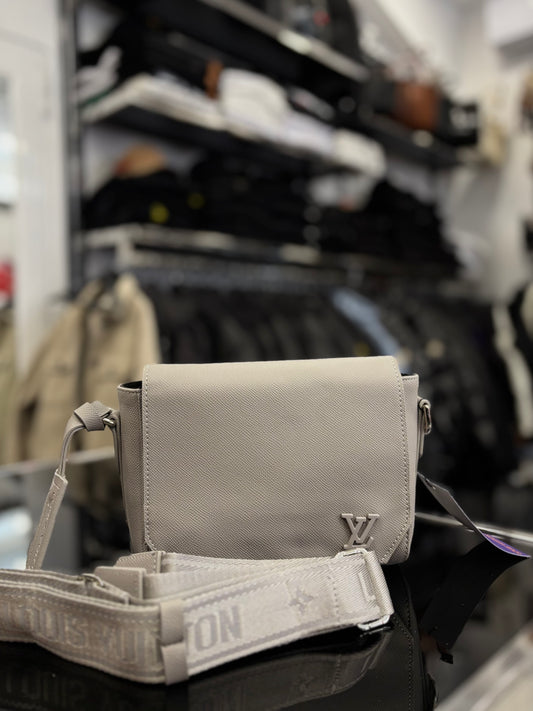 Louis Vuitton grey τσαντάκι ώμου/χιαστί