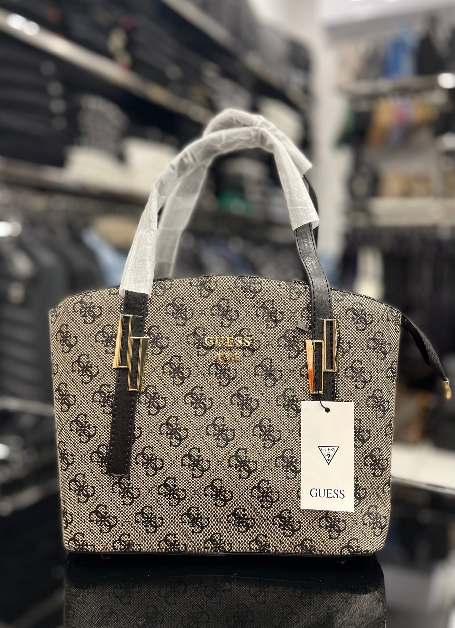 Guess shoulder/handbag bag