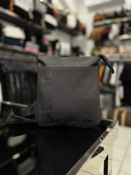 Lacoste black τσαντάκι ώμου/χιαστί