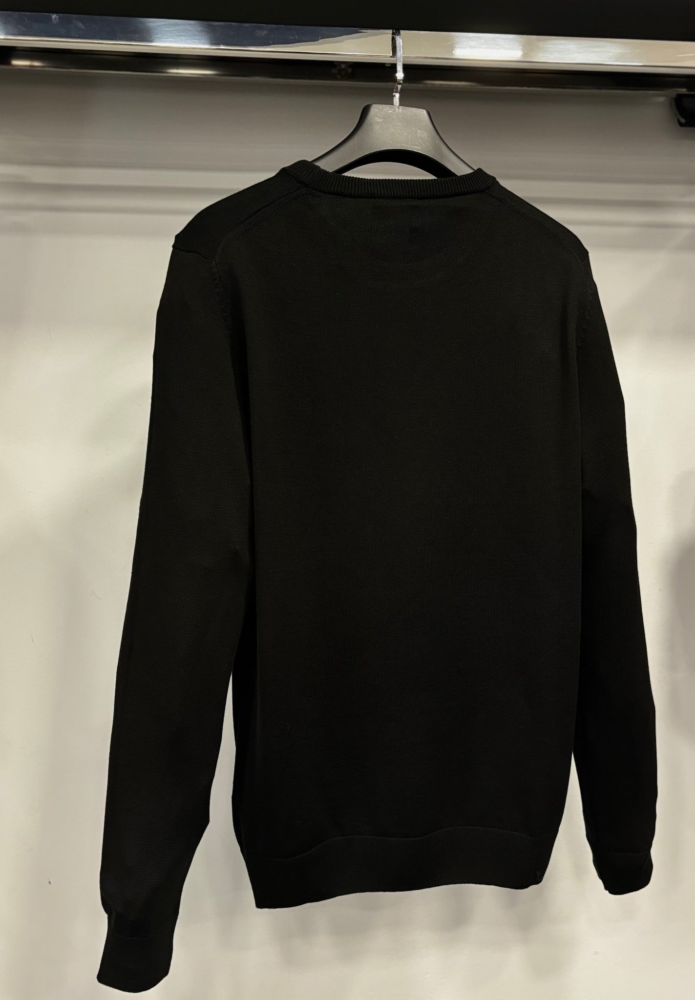 Hermes sleeve sweater black