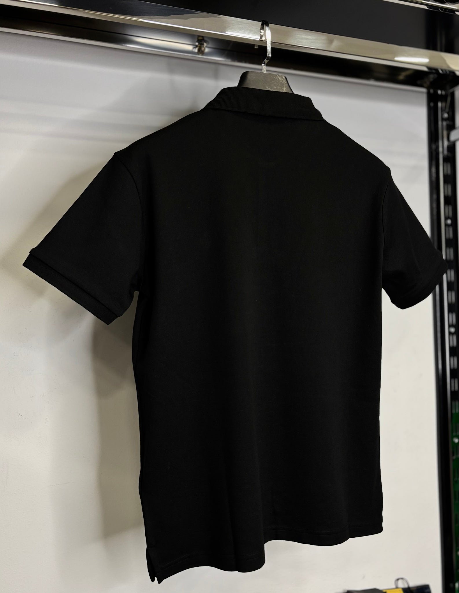 Moncler black t-shirts with collar code