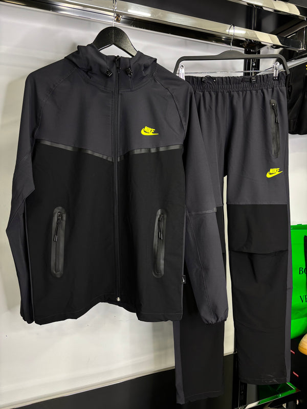 Nike Tech black/grey set