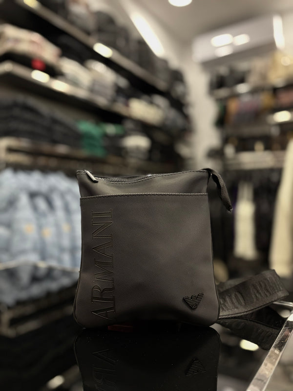 Emporio Armani black bag ώμου/χιαστί
