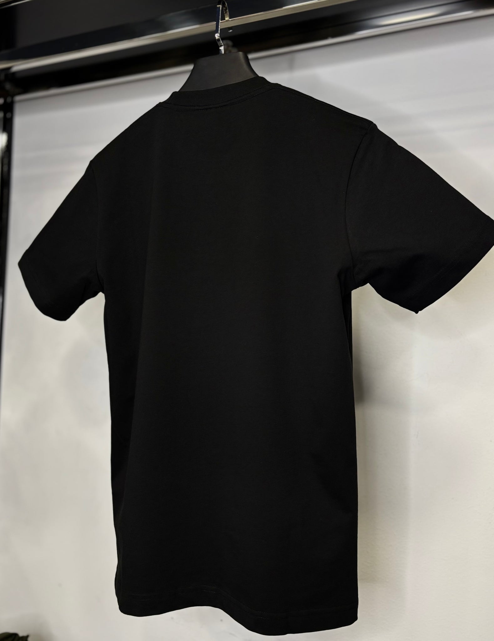 Calvin Klein black t-shirt code