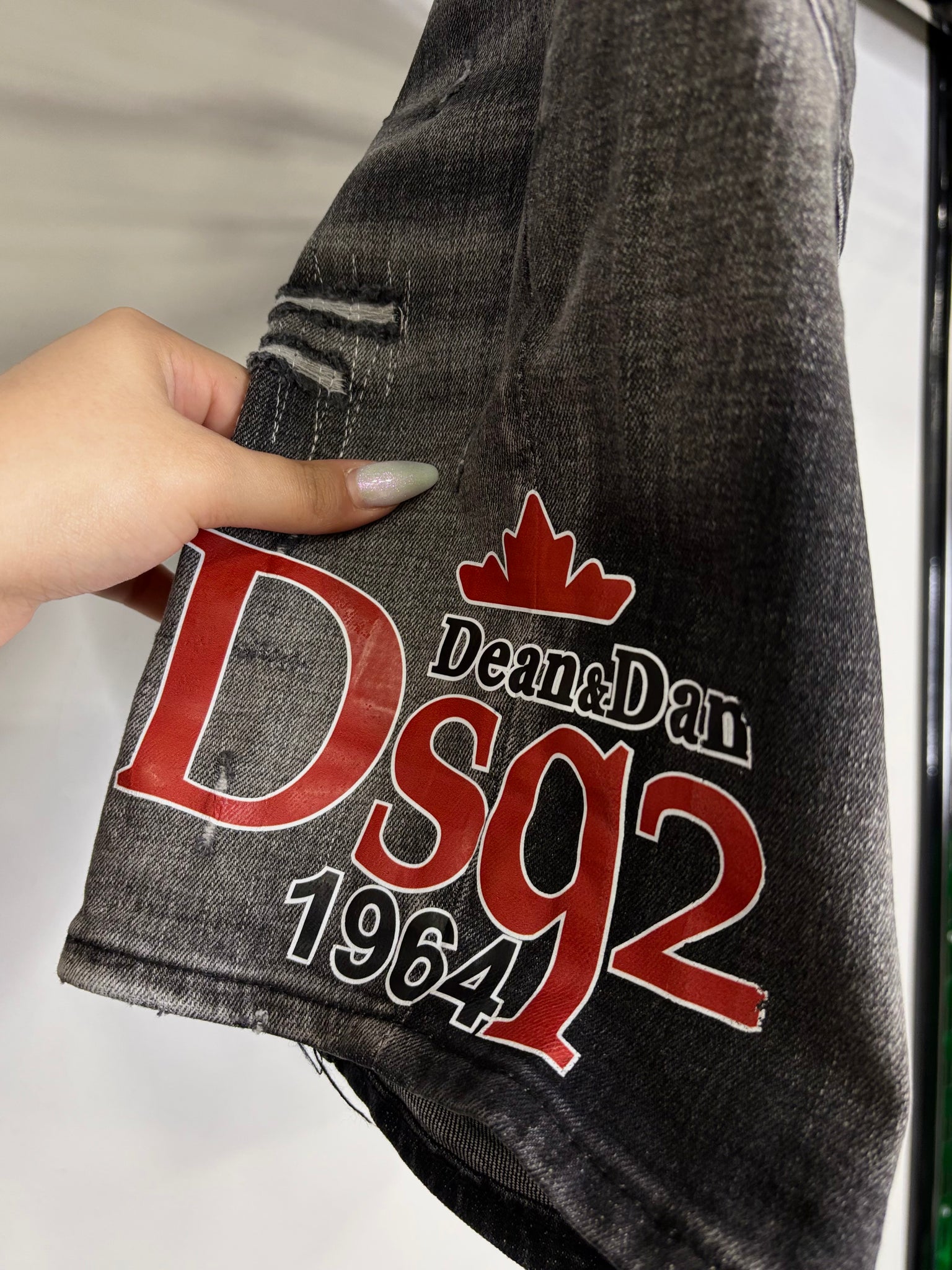 Dsquared2 Canadian Label jean shorts