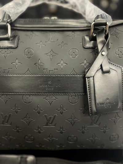 LV τσάντα-φάκελος χειρός/χιαστί